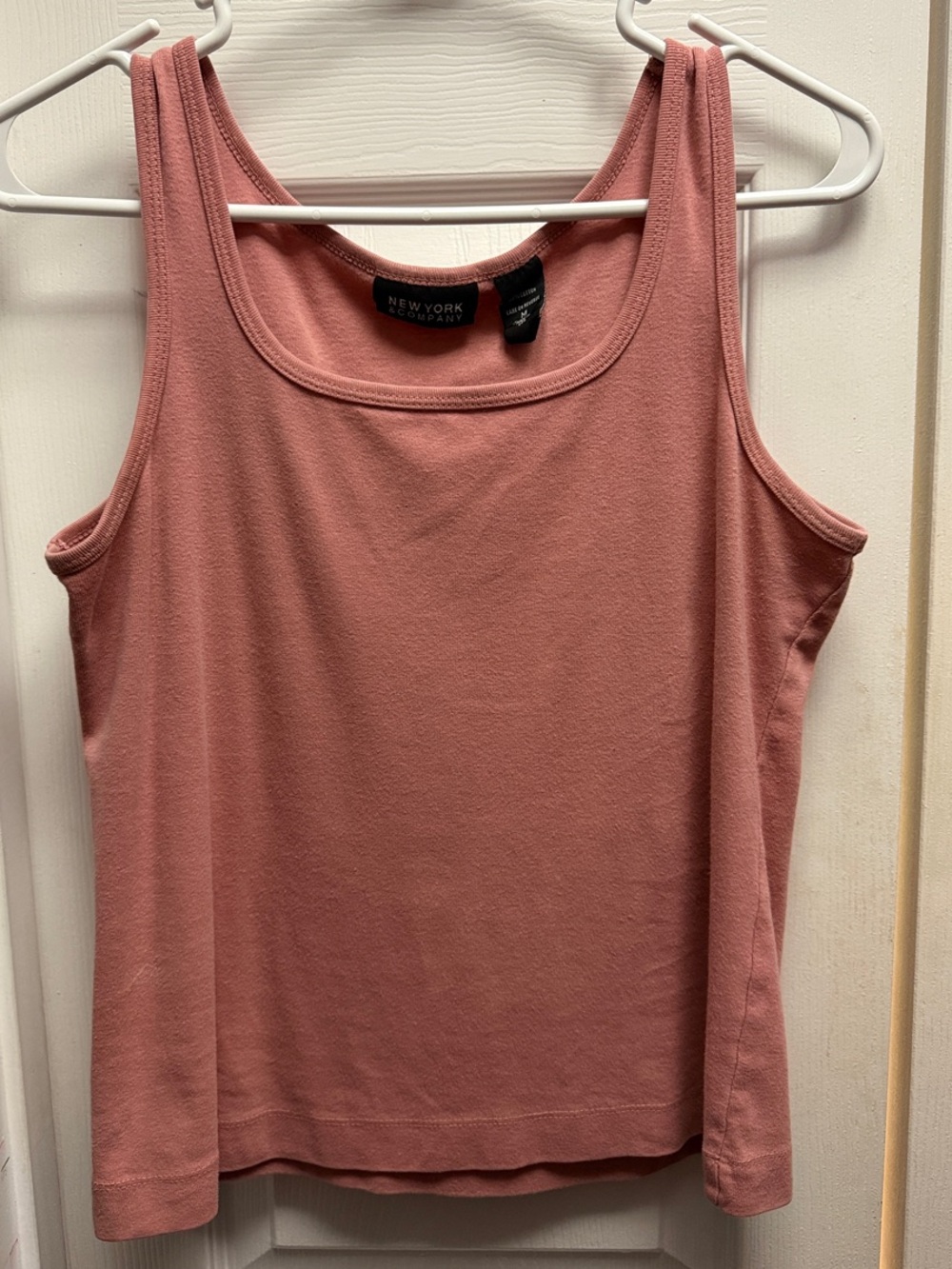New York & Company Rose Pink Scoop Neck Tank